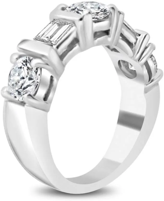 1.54 ct Round and Baguette Cut Diamond Wedding Band Ring in Platinum