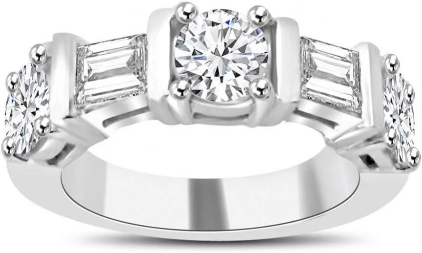 1.54 ct Round and Baguette Cut Diamond Wedding Band Ring in Platinum