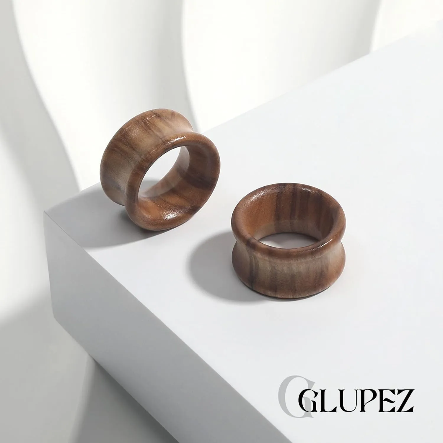 2PCS Natural Wooden Ear Gauges 2G-3/4 Tunnels Ear Wooden Expander Plugs Double Flared Hollow Earrings Lobe Body Piercing Jewelry for Women Men 6MM-20MM