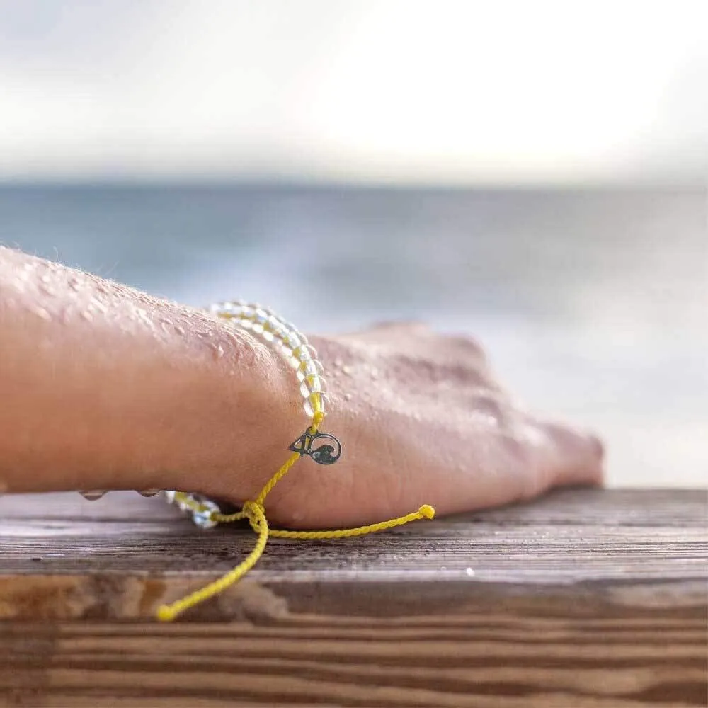 4Ocean Handmade Beaded Bracelet from Recycled Plastic with Silver 4O Charm