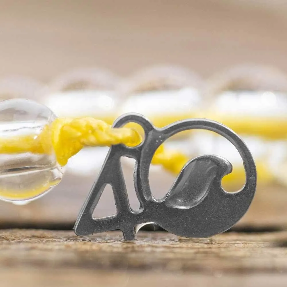 4Ocean Handmade Beaded Bracelet from Recycled Plastic with Silver 4O Charm