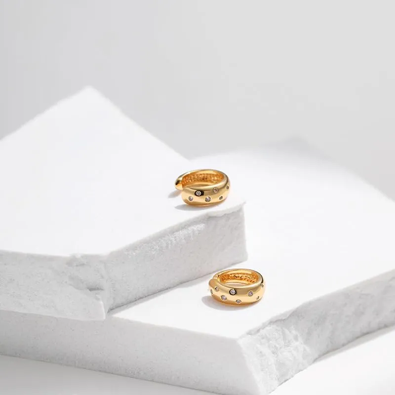 Chunky Ear Cuffs for Women Gold Silver Earrings Non Piercing 18K Gold Plated Stainless Steel Chunky Round Huggie Minimalism Ear Clip Earrings Ear Cuff for Women Ear Cartilage Clip Jewelry Gift